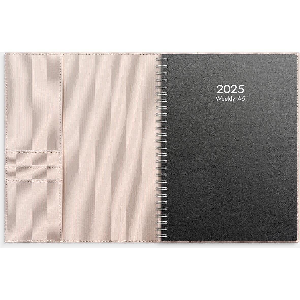 Almanacka Burde 5771 Weekly Konstläder Amelia 2025 Beige A5 16011222_2